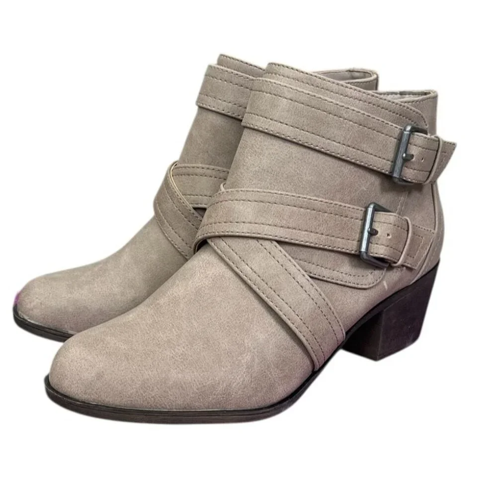Rampage Juliet Taupe Faux Leather Buckle Ankle Boots Size 10 NIB